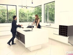 Tetas grandes, Tacones, Cocina, Lencería, Madres para coger, Tetas naturales, Pelirrojo, Tatuaje