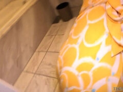 Asiatisch, Blasen, Hundestellung, Fingern, Japanische massage, Lecken, Milf, Orgasmus