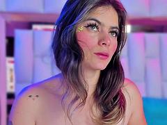 Lieveling, Grote kont, Grote mammen, Blond, Masturbatie, Alleen, Tieten likken, Speelgoed