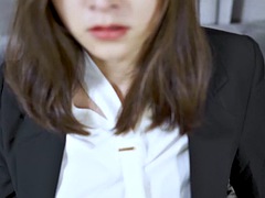 4K image, retro Japanese style OL tight binding and breaking free