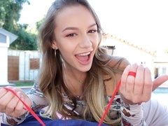 Anal, Blonde, Sucer une bite, Poupée, Doigter, Branlette thaïlandaise, Maigrichonne, Adolescente