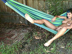 Pieds, Femelle, Doigter, Masturbation, Naturelle, De plein air, Public, Chatte