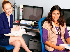 Braunhaarige, Bekleidet, Tochter, Hundestellung, Hardcore, Absätze, Büro, Rock