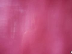 デカパイ, ラティーナ