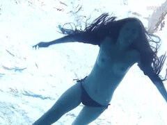 Grote mammen, Badpak, Blond, Rondborstig, Lesbisch, Naakt, Klein, Biljart