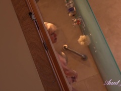 Gros seins, Blonde, Masturbation, Chatte, Rasée, Douche, Voyeur
