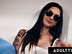 Mamada, Coche, Corridas, Polla, Coño, Realidad, Sexo fuerte, Tatuaje