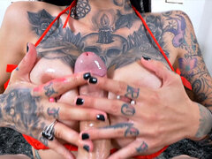 Tetas grandes, Británico, Tetona, Penetracion con dedos, Masturbación, Tetas naturales, Pov, Coño