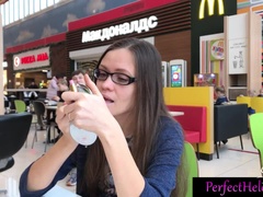 Grosse bite, Sucer une bite, Éjaculer dans la bouche, Hard, Fait maison, Seins naturels, Public, Suçant