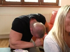 Blasen, Gehörnter ehemann, Ehemann, Milf, Pornostars, Ehefrau