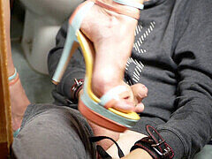 Ноги, Каблуки, Мастурбация