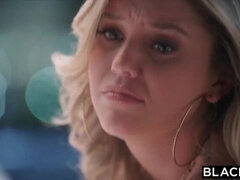 Bondage discipline sadomasochisme, Sperma, Hondjeshouding, Interraciaal, Likken, Doordringend, Rijden, Zuigen