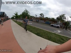 デカパイ, 捕まる, 露出狂, 公共, 馬乗り, いじめ, オッパイの, のぞき