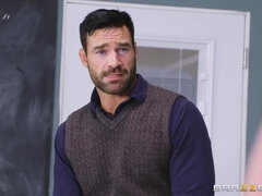 Brutal sex with horny babe Sofi Ryan