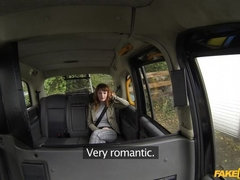 Enthousiasteling, Grote mammen, Pijpbeurt, Auto, Sperma in gezicht, Vingeren, Likken, Anaal likken