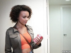 Leie, Grosser schwanz, Blasen, Schwarz, Interrassisch, Natürlichen titten, Penis, Jungendliche (18+)