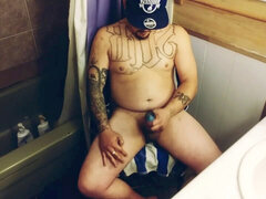 Cuarto de baño, Verga grande, Tatuaje, Adolescente