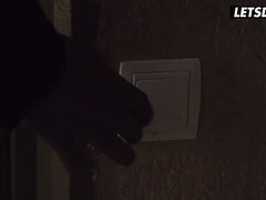 Sexy Babe Briana Banderas Banged Deep By Big Dick Sales Stud - Marco Banderas And Briana Bounce