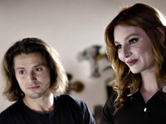 18 años, Dormitorio, Mamada, Hija, Garganta profunda, Pajear, Tatuaje, Adolescente