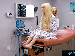 69, デカパイ, 医者, Hd, レズビアン, 小柄, オマンコ, ユニフォーム