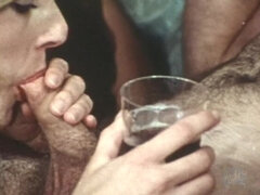 So many dicks & pussies in a Swinger Orgy