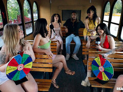 Aziatisch, Blond, Laarzen, Bruinharig, Voeten fetish, Openbaar, Tatoeage, String