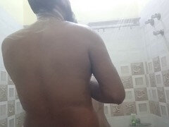 Indian couple Niharika Thakur enjoys some steamy shower fun