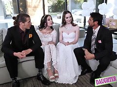 Grosser arsch, Grosse titten, Blasen, Schwanz, Aufs gesicht abspritzen, Hd, Scherzbold, Hochzeit