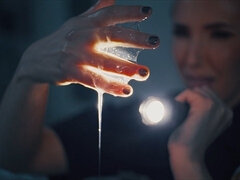 Grote lul, Blond, Pijpbeurt, Sperma in mond, Sperma shot, Sperma in gezicht, Politie, Verassing