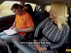 Grote mammen, Blond, Pijpbeurt, Auto, Diep in de keel, Moeder die ik wil neuken, Tieten likken