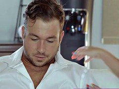 Lieveling, Gevangen, Vriendin, Moeder die ik wil neuken, Zoon, Trio, Tieten likken