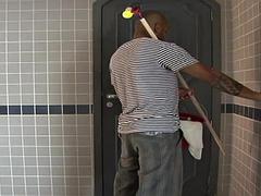 Anaal, Lieveling, Grote kont, Grote mammen, Pijpbeurt, Hardcore, Latijnse vrouw, Tieten likken