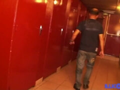 Leie, In den arsch, Braunhaarige, Französisch, Latina, Schlampe, Flotter dreier, Spanner