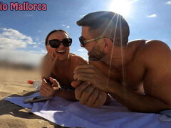 Cul, Plage, Tir de sperme, Faciale, Énorme, Orgasme, Public, Pute
