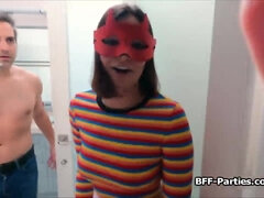 Amateur, Verga grande, Tetas grandes, Mamada, Tetona, Cuadrupleta, Pov, Fumando