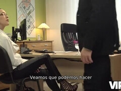 18 jahre, Vorstellungsgespräch, Braunhaarige, Paar, Tschechisch, Brille, Geld, Jungendliche (18+)