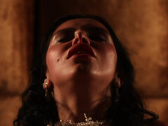 Gros seins, Sucer une bite, Homme nu et filles habillées, Mignonne, Robe, Hard, Talons, Interracial