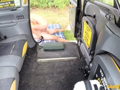 Blasen, Auto, Besamung, Hundestellung, Masturbation, Im freien, Pov, Nass