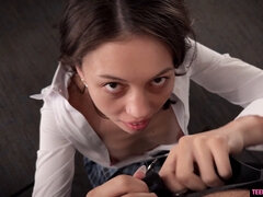 フェラチオ, 茶髪の, 汚れた　, Hd, 叫ぶ, スカート, ティーン, ユニフォーム