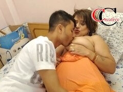 18 ans, Tante, En gros plan de très près, Indienne