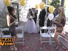 Asiatisch, Grosse titten, Blondine, Blasen, Braut, Flotter vierer, Hardcore, Hochzeit