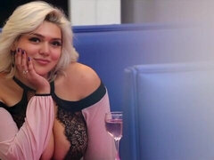 Gros cul, Noir ébène, Masturbation, Chatte, Rasée, Cheveux courts, Solo, Dénudage
