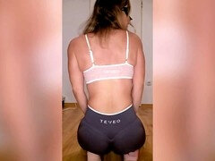 Amateur, Pies, Gimnasio, Masturbación, Orgasmo, Spandex, Tatuaje, Puta