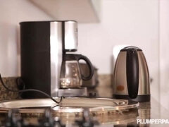 Kont, Grote mammen, Rondborstig, Sperma shot, Interraciaal, Natuurlijke tieten, Roodharige vrouw, Tieten likken