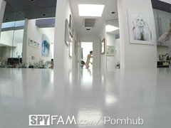 Schlafzimmer, Braunhaarige, Spermaladung, Hundestellung, Aufs gesicht abspritzen, Hardcore, Dürr, Jungendliche (18+)