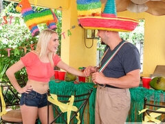 Grosser schwanz, Blondine, Blasen, Natürlichen titten, Im freien, Penis, Strümpfe, Jungendliche (18+)