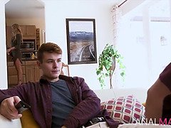 Anal, Gros cul, Gros seins, Sucer une bite, Tromperie, Mère que j'aimerais baiser, Maman, Chevaucher