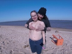 Adorable, Amateur, Playa, Pareja, Gafas, Desnudo, Al aire libre, Adolescente