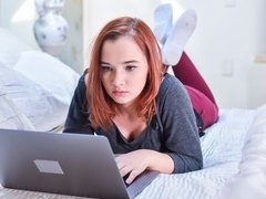 Kont, Pijpbeurt, Gevangen, Hondjeshouding, Handbeurt, Roodharige vrouw, Tiener, Tieten likken