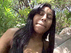 18 ans, Noire, Sucer une bite, Tir de sperme, Noir ébène, Bâillonner, Tabou, Adolescente